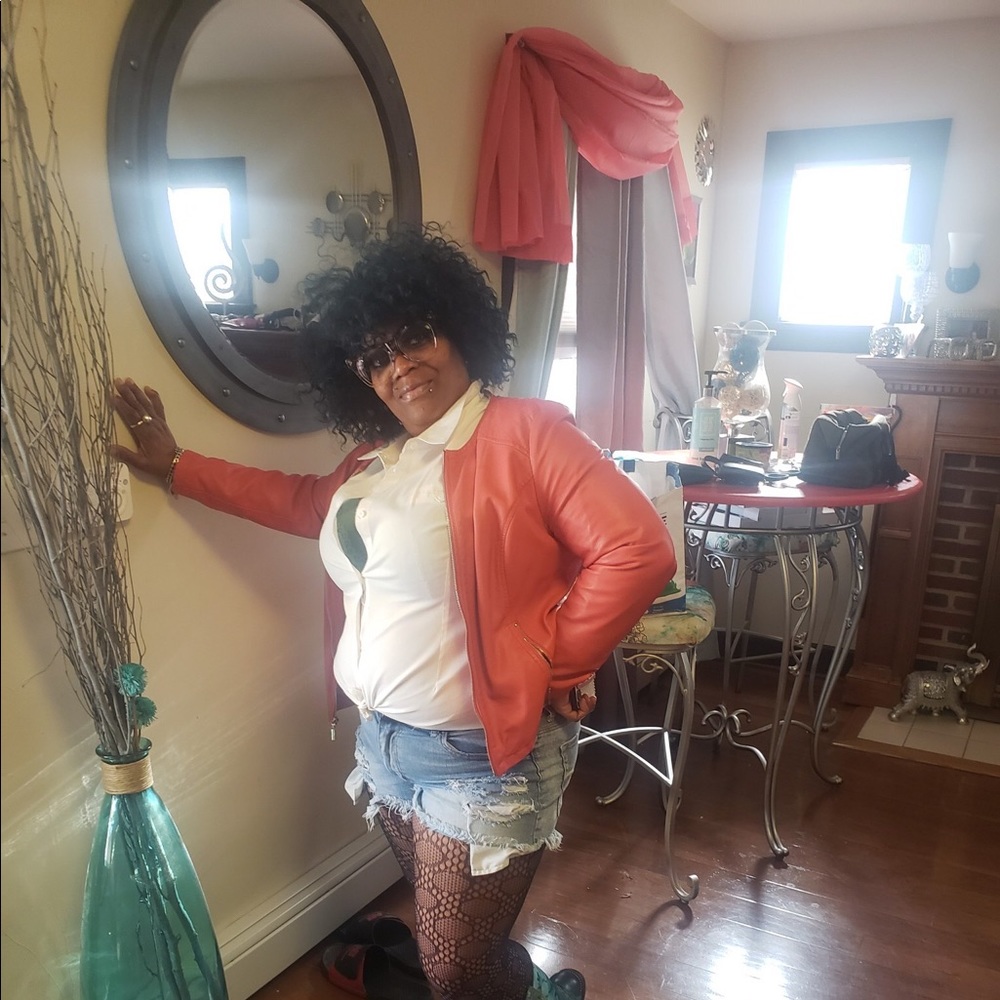 Meet your Posher, Victoria